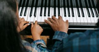 Où suivre un cours de hand flute, en ligne ou près de chez soi ?