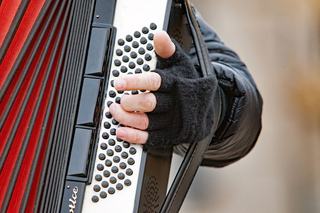 Hand flute ou harmonica, lequel choisir pour débuter ?